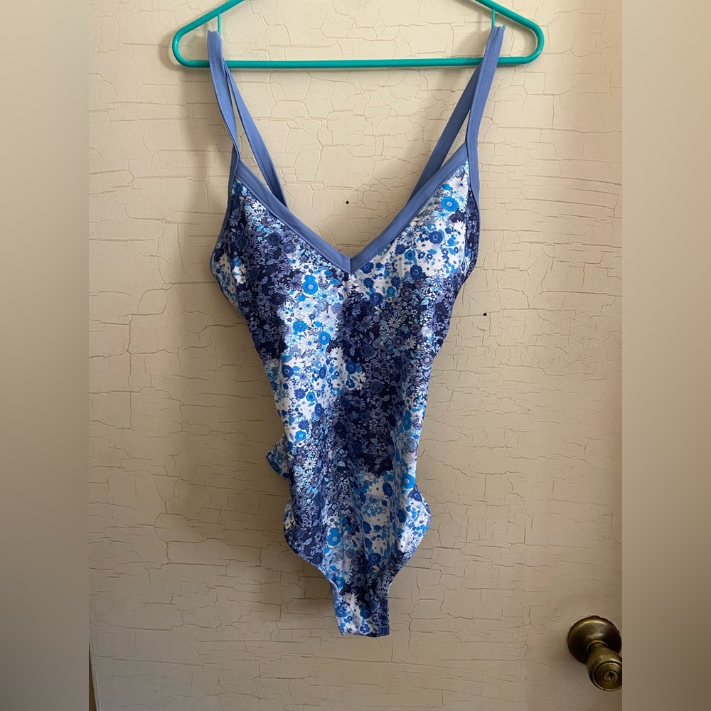 Aerie One Piece Swimsuit Size Large
